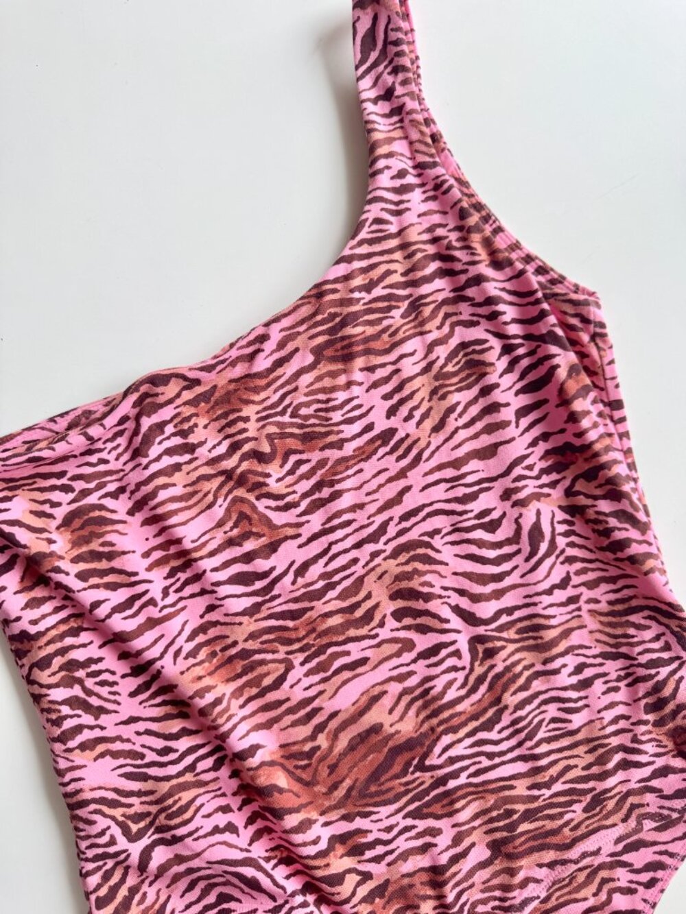 Aritzia LITTLE MOON Swizzle Pink Tiger Striped One Shoulder Bodysuit, Size L - Picture 5 of 9